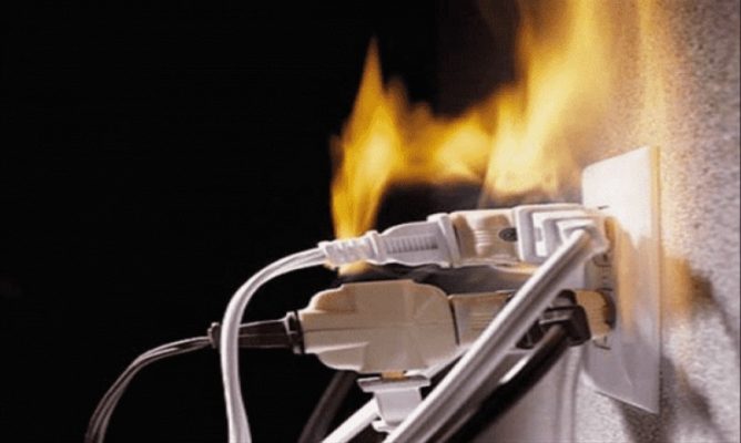 Khi nào nên cần gọi thợ sửa điện nước Khi nào nên cần gọi thợ sửa điện nước