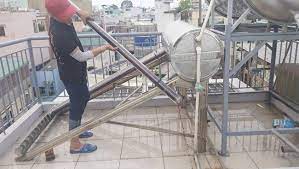 Thợ vệ sinh máy nước nóng năng lượng mặt trời tại Thủ Đức Thợ vệ sinh máy nước nóng năng lượng mặt trời tại Thủ Đức