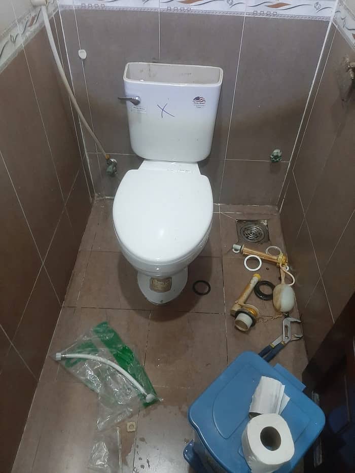 Báo giá dịch vụ thợ sửa bồn cầu rò rỉ nước tại TPHCM rẻ nhất Báo giá dịch vụ thợ sửa bồn cầu rò rỉ nước tại TPHCM rẻ nhất
